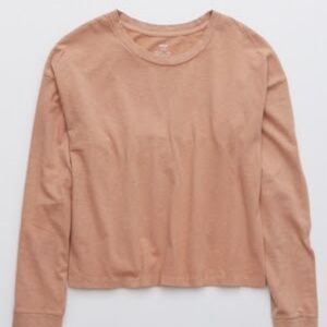 AERIE BOYFRIEND LONG SLEEVE CROPPED T-SHIRT, raw sienna, size M